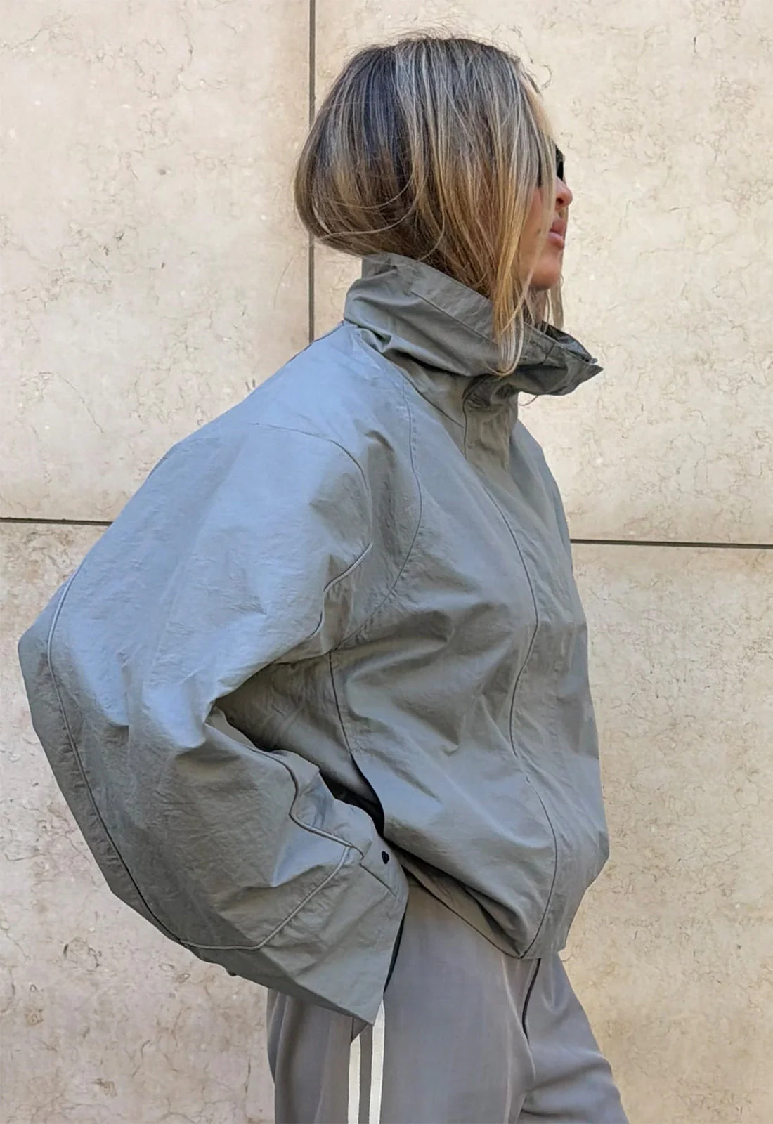 120-shoreline-windbreaker-silver-1.webp SHORELINE WINDBREAKER - SILVER