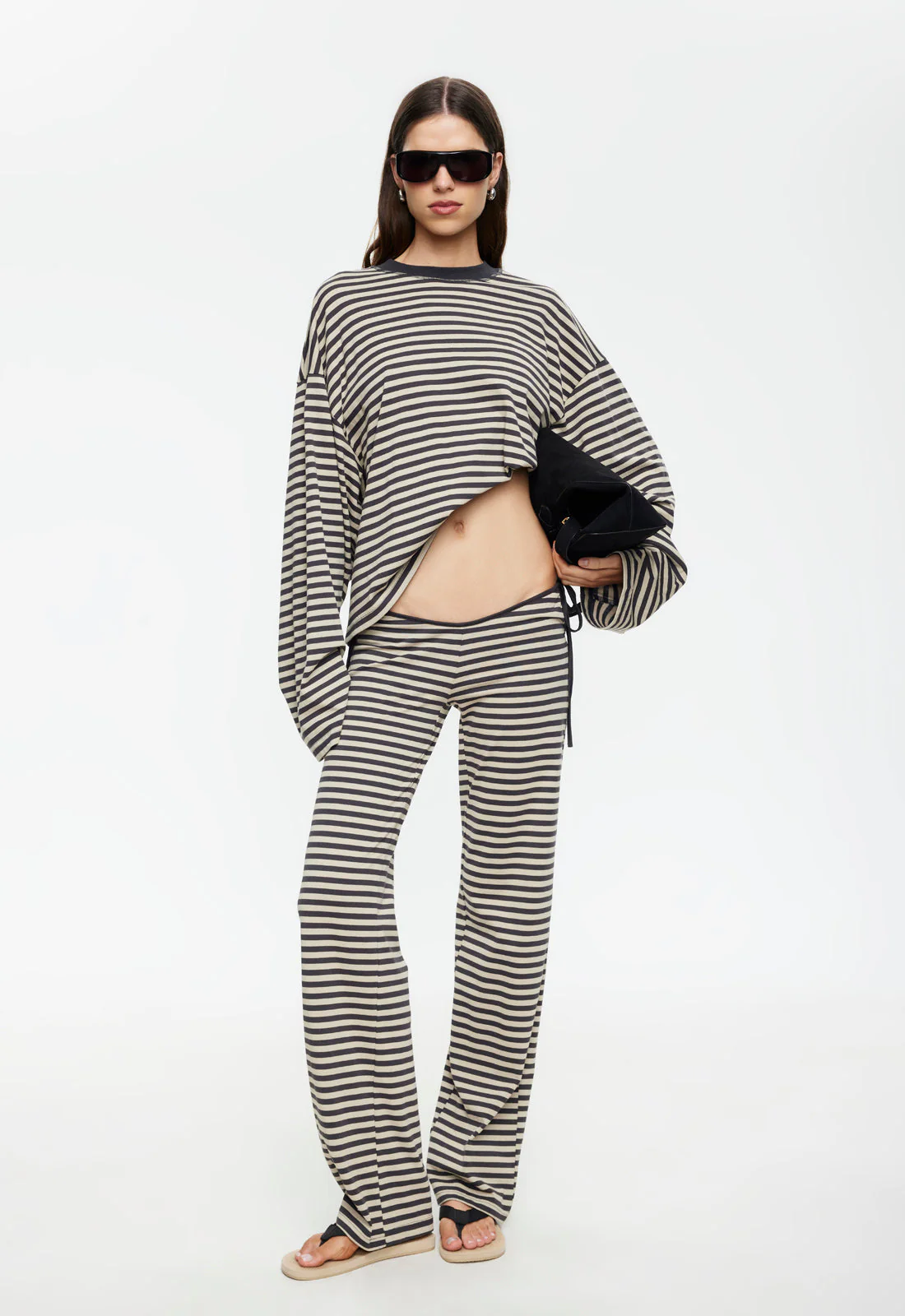 2555-bloom-long-sleeve-slate-stripe-3.webp BLOOM LONG SLEEVE - SLATE STRIPE