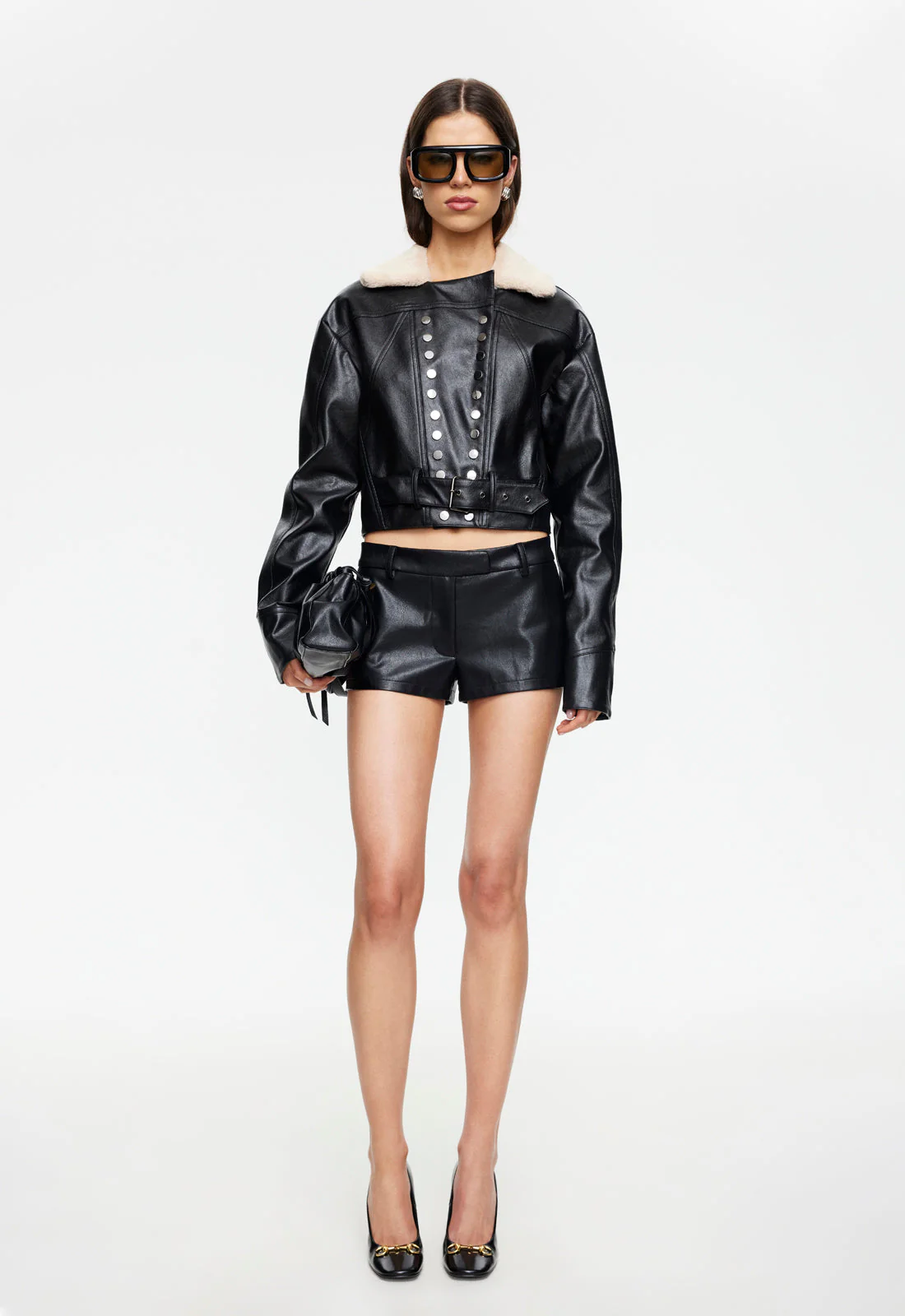 3954-in-motion-mini-short-onyx-1.webp IN MOTION MINI SHORT - ONYX